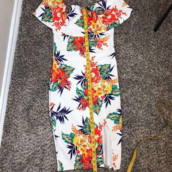 PrettyLittleThing White w/ Floral Bardot Printed Dress - Picture 12 of 14